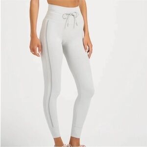 Vuori Striped Daily Legging